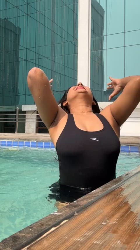 Apoorva's Desi thicc armpits