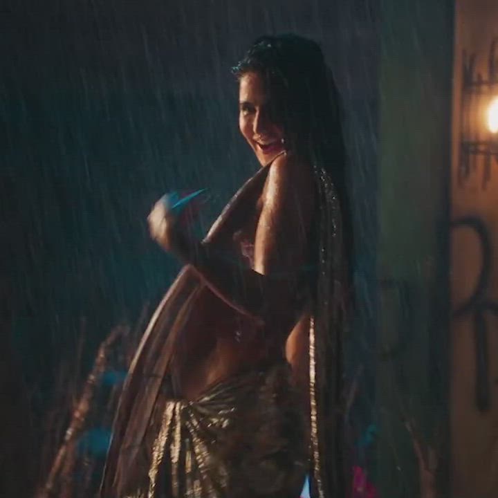 Bollywood Bouncing Tits Dancing Hair Katrina Kaif Seduction Wet clip