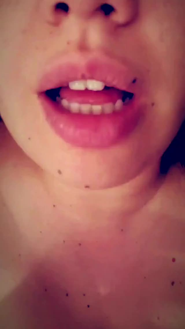 Thick sexy lips