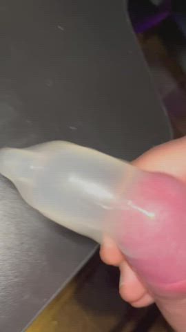 [M] Cumming into a Condom filled with water
