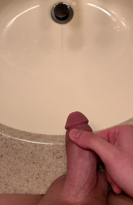 Anybody else like pissing in the sink? Sure is easier when hard ??
