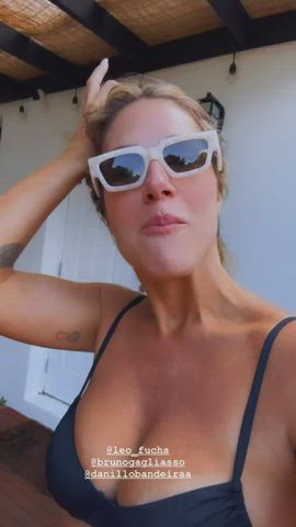 bikini blonde brazilian celebrity cleavage milf clip