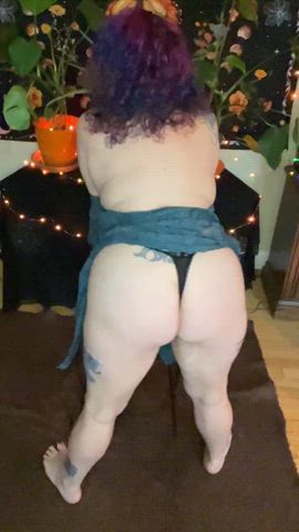 I love my jiggly booty