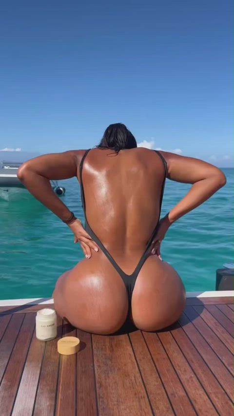 ass big ass boat booty ebony swimsuit clip