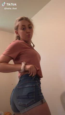 Big Ass Booty Tongue Fetish clip