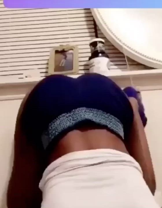 18 Years Old Ass clip