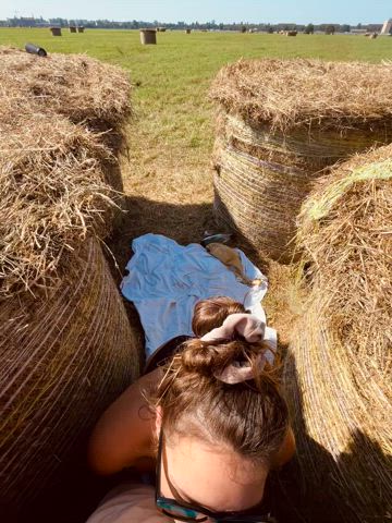 Blowjob on the farm - bwc public bj