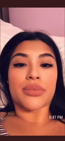 Her mouth needs to be fucked 👄