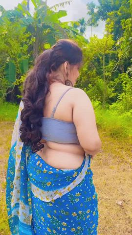 big tits bra indian model natural tits saree clip