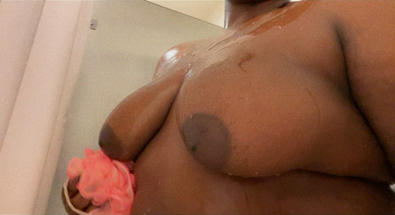 Boobs Ebony Shower clip