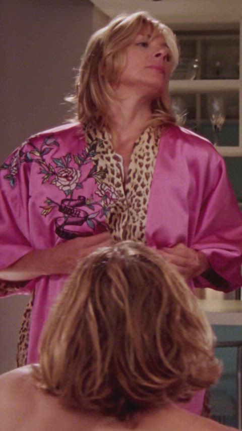 Kim Cattrall in "Sex and The City" S06E12 (2003)