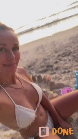 beach bikini boobs celebrity german milf star tits clip