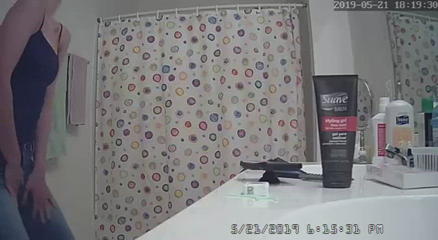 Hidden Cam Shower Voyeur clip