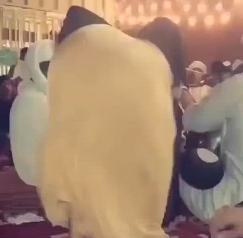amateur arab ass ass shaking big ass homemade public shaking thick clip