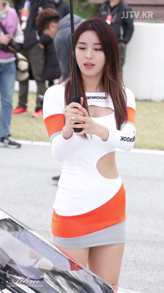 우산든 레이싱모델 안나경 (Racing Model An Nagyeong) 짤티비 - JJTV.KR