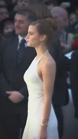 This dress showing off Emma’s figure