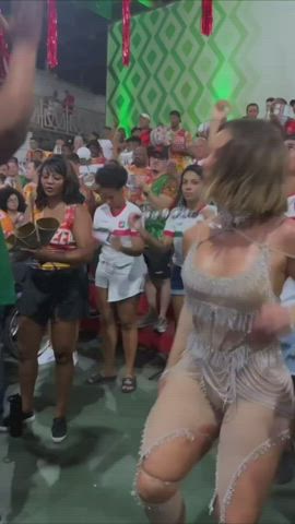 brazilian celebrity dancing heels jiggling milf clip
