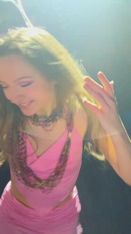 Everybody dance! New clips on the profile and new videos on PH : )