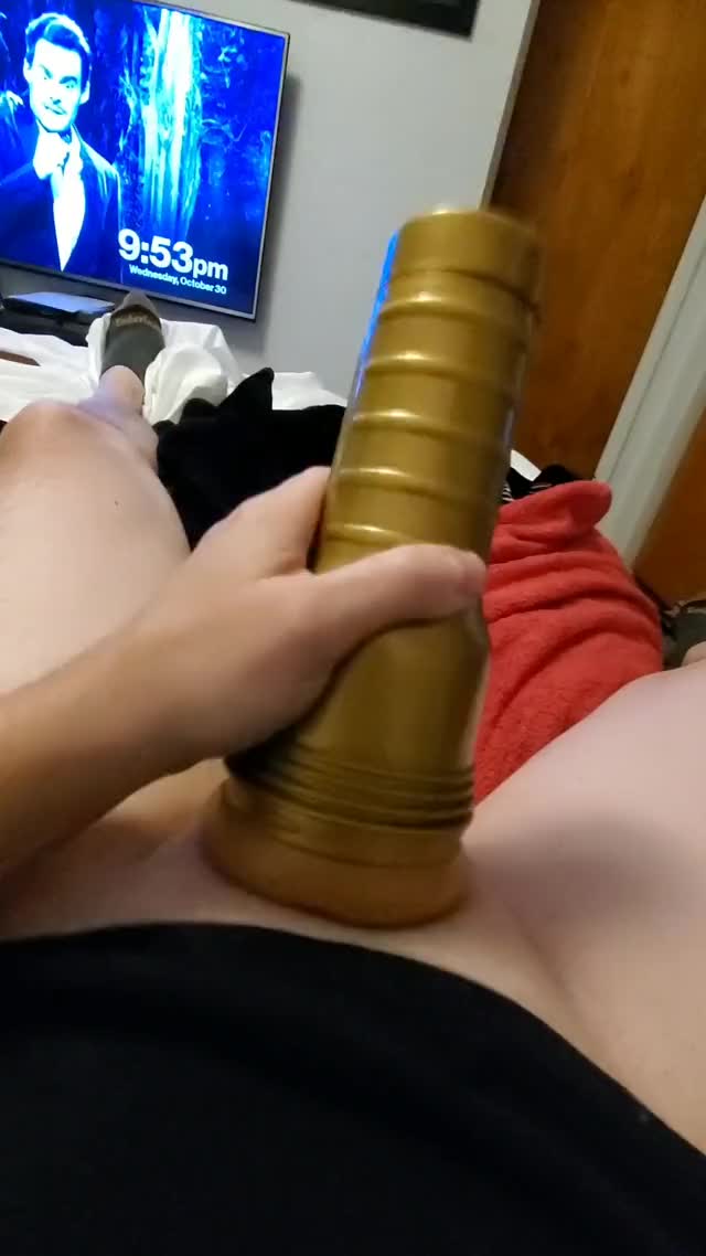 (M)y fleshlight making me cum! It almost hit my phone haha