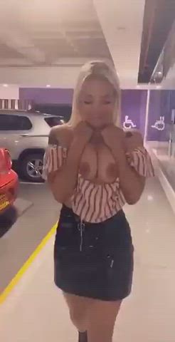 Tits in Public