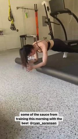 Kaley Cuoco Spandex Workout clip