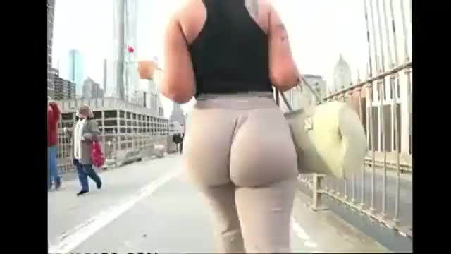 Big fat booty shaking