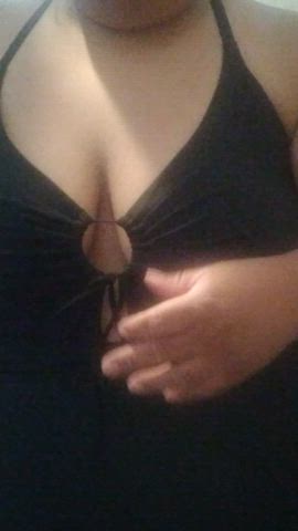 My tits need to be played with