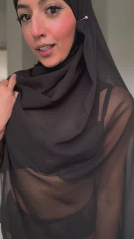 I love being a slut in my hijab
