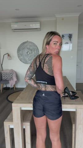 Sexy Tattooed Milf after the gym