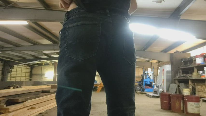 Quickly Showing Ass While At Work
