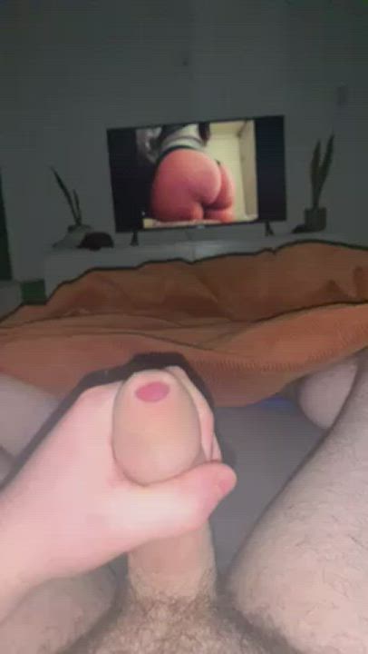 [kik is willgoon4you] pumping my fat cock to pawgs come and feed me till I’m a