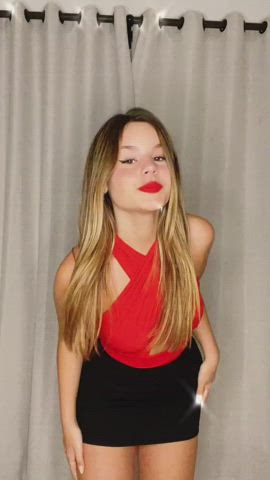 Brazilian Celebrity Dancing Hotwife Teen TikTok clip
