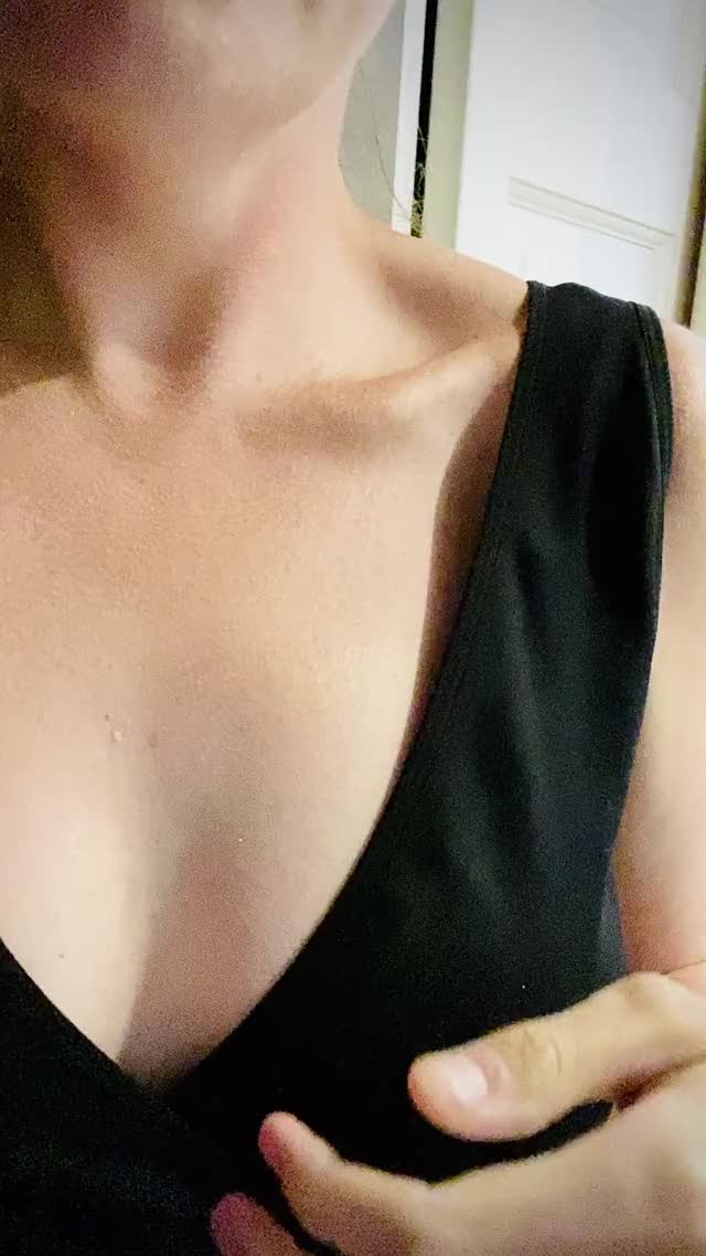 Pulling my MIL[F]Y tits out of my nursing bra just for you ;)