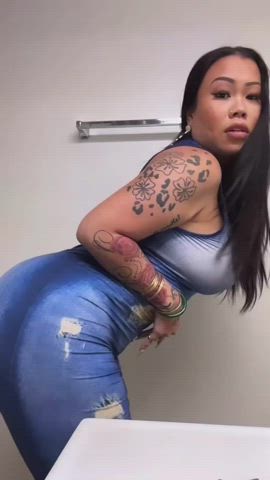 asian ass curvy tattoo thick twerking clip