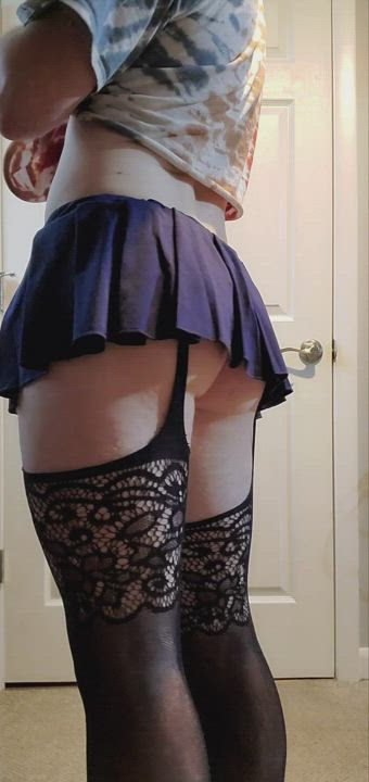 Here's my jiggly ass in a skirt (again), ft. my cock this time 🙈