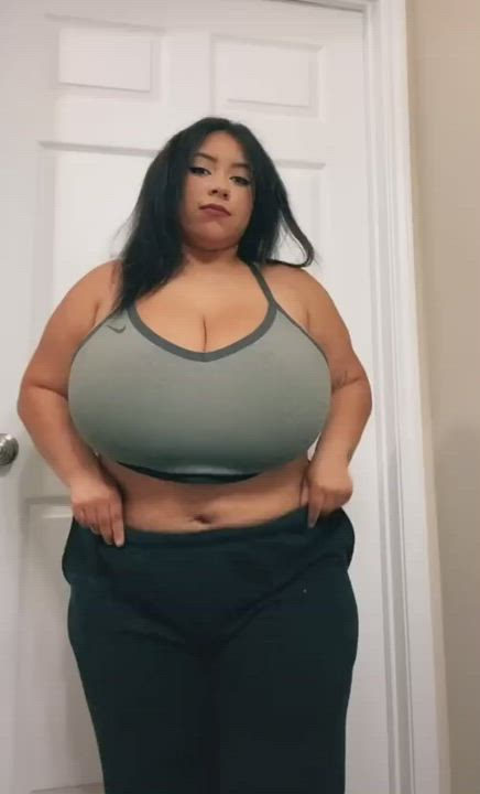 Big Tits Busty Solo clip