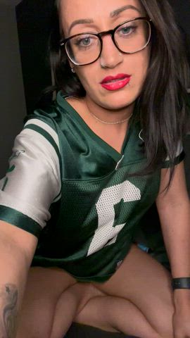 Wanna fuck and watch football with me