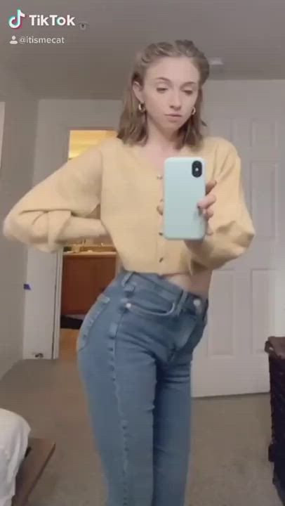 Babes Blonde Petite Selfie TikTok clip