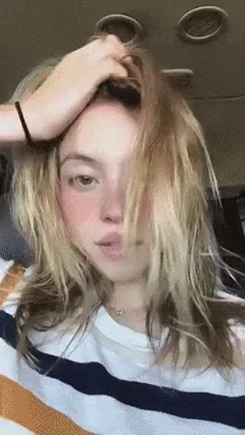 blonde cute pretty clip