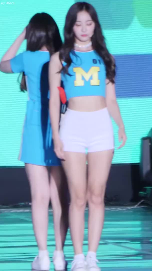 y2mate.com - 180723 momoland baam yeonwoo by mera bBBhXMvRGcc 1080p