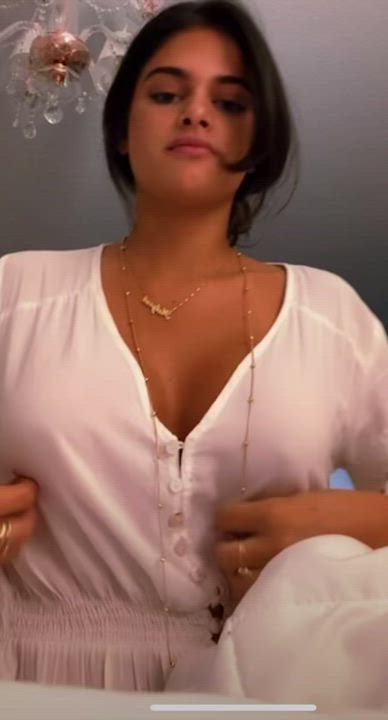 Aaliyah Aaliyah Hadid Angie Quesada clip