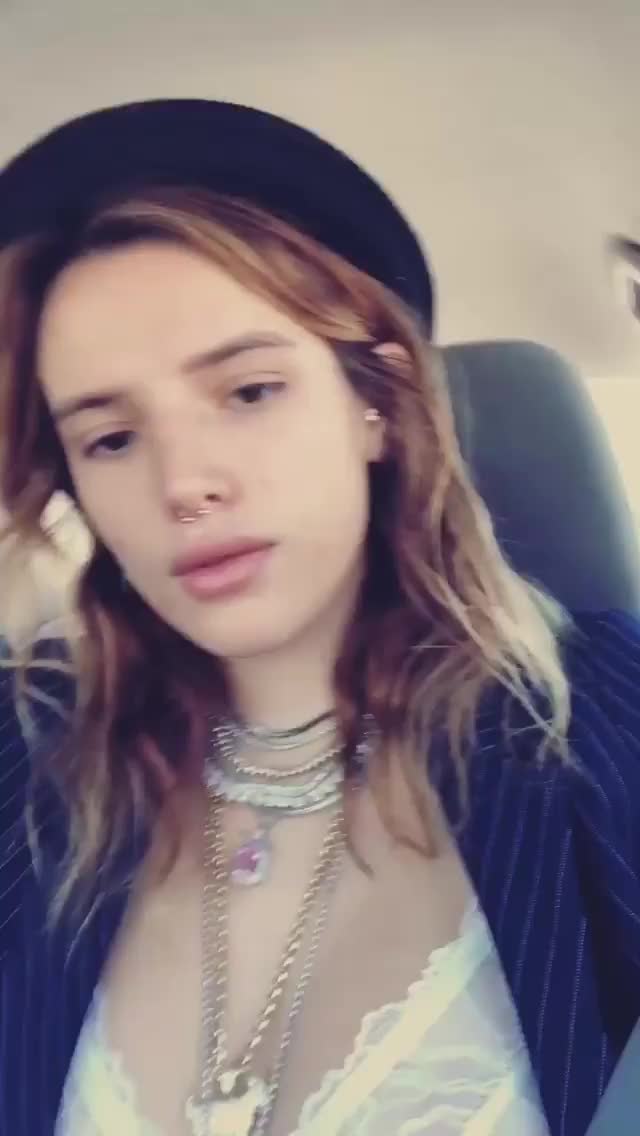 Bella Thorne - in a car 