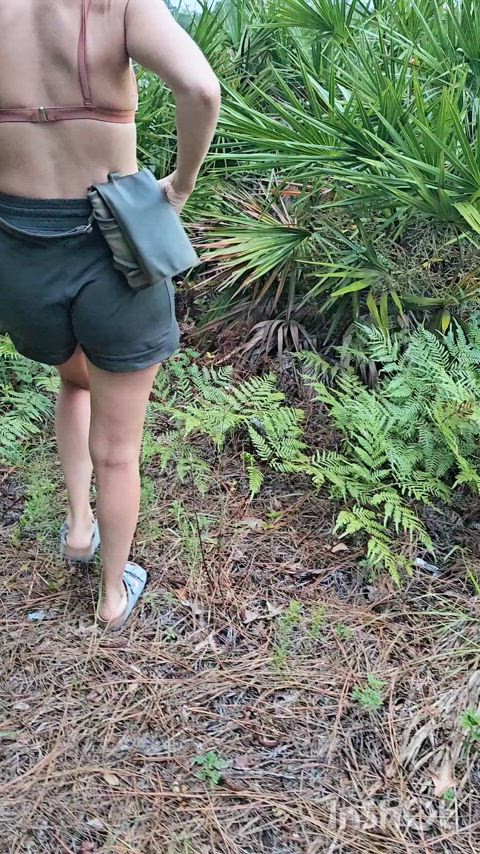 amateur homemade onlyfans pee peeing clip