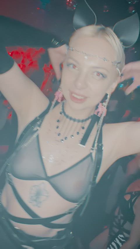 blonde cute flashing gone wild harness kinky lingerie nightclub public tits clip