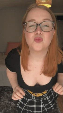 bouncing bouncing tits cleavage cute glasses innocent redhead skirt white girl clip