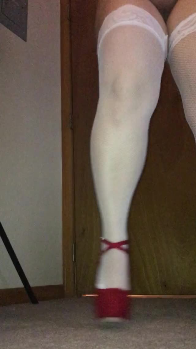 New red heels (oc)