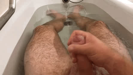 Bathtub Cum Cumshot Jerk Off clip