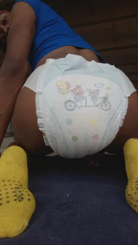 Diaper Fetish Wet and Messy clip