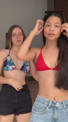 Bikini Boobs Teen clip