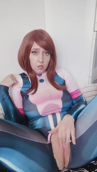 Any Uraraka fans ??